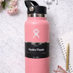 Hydro Flask 32oz Wide Mouth Water Bottle Pink w/ Black Lid Insulated NWT